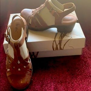 Women’s Born leathr NWT sling back clogs sz10 brwn